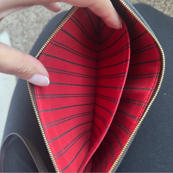 NWOT Authentic Louis Vuitton Authentic Damier Ebene Pouch Wristlet Wallet - Picture 8 of 12